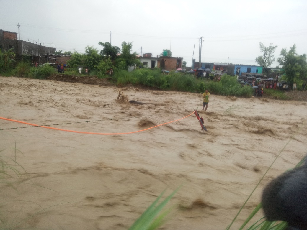 राप्ती नदिको भंगालोमा फसेका २६ जनाको सकुशल उद्वार